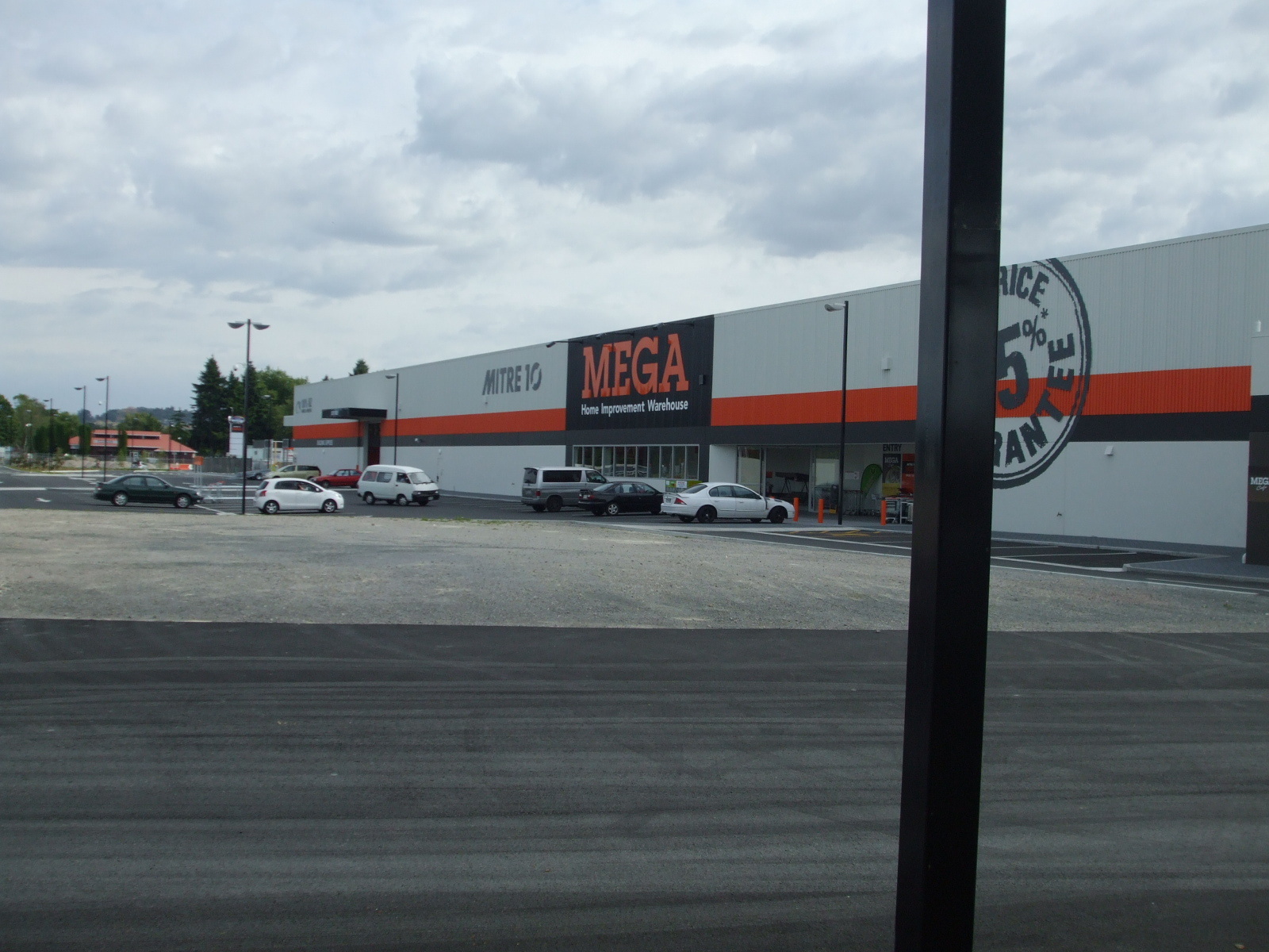Photograph of the new parking area in front of Mitre 10 Mega