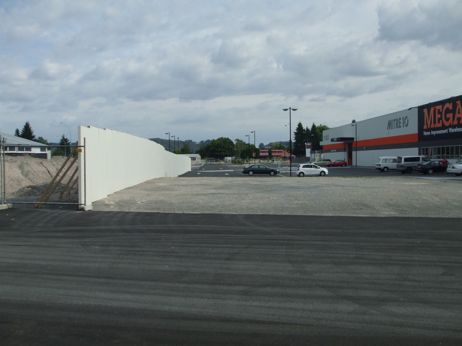 Photograph showing the new Mitre 10 Mega opposite what was Grey's Funeral Home