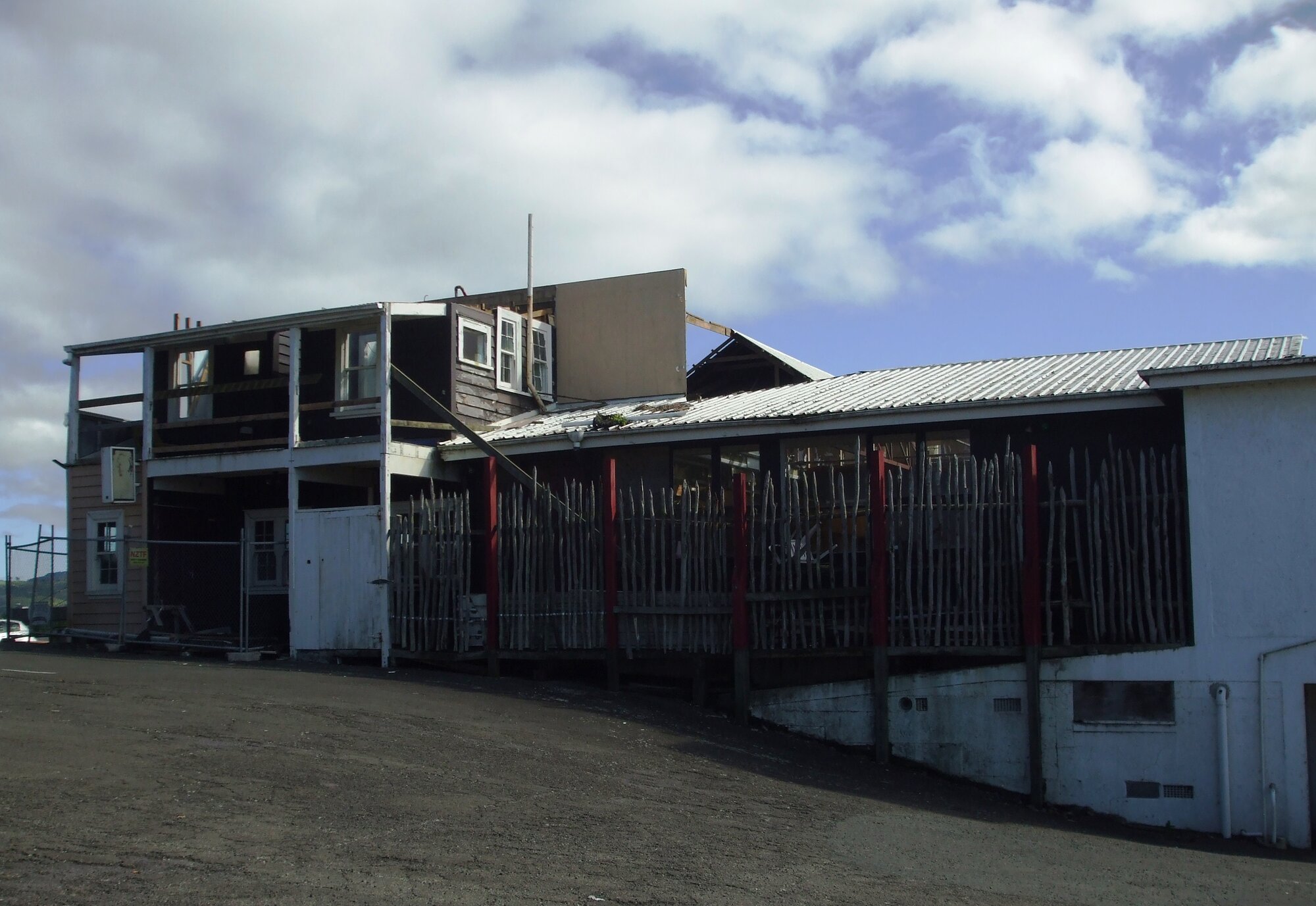 Photograph showing the side of the Lake House Hotel
