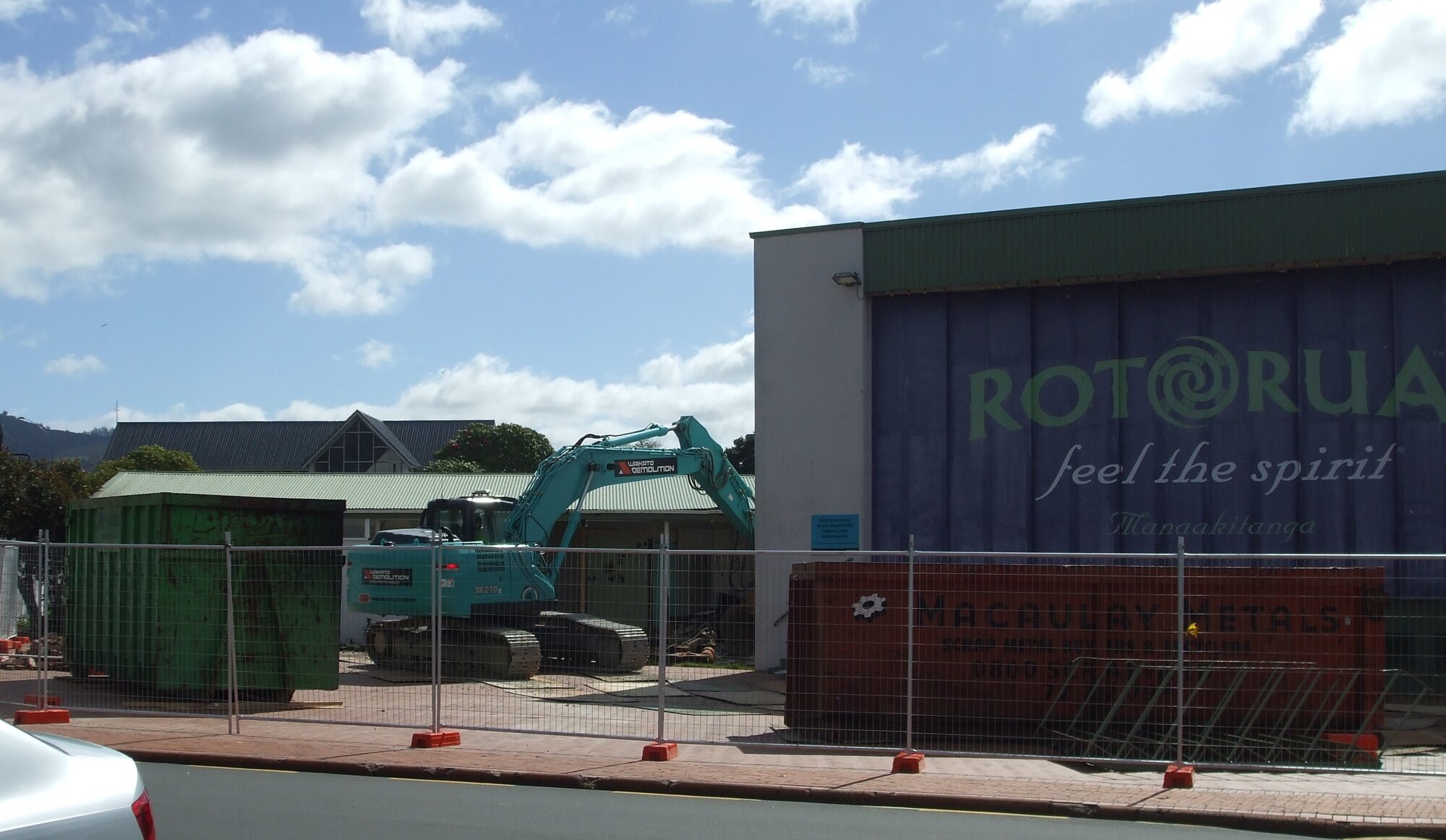 Photograph showing the Soundshell demolition beginning