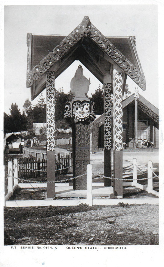 Postcard showing the Queen Victoria Statue at Ōhinemutu, Rotorua