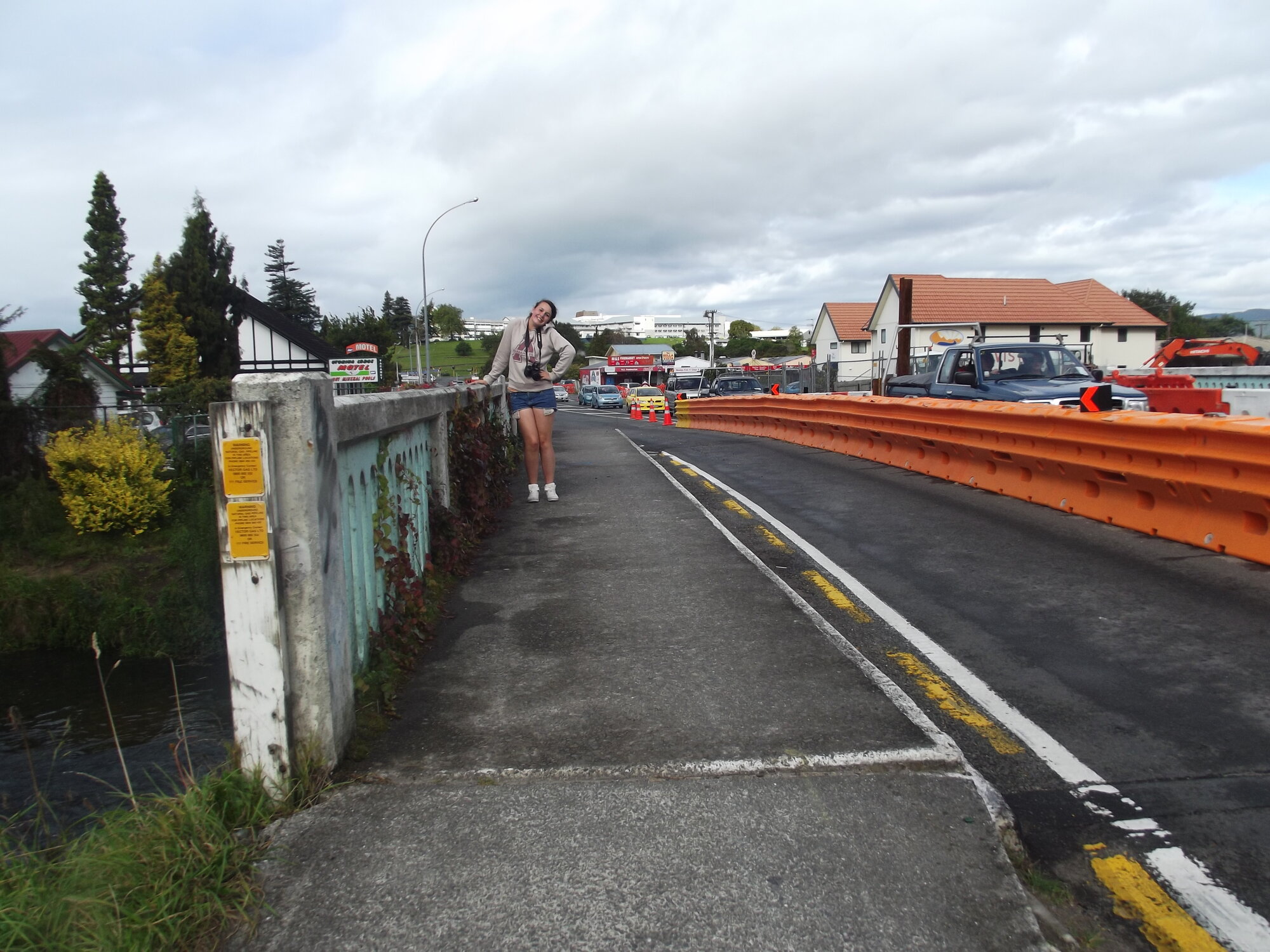 Photograph of the Utuhina Bridge as work on one side begins, 2012