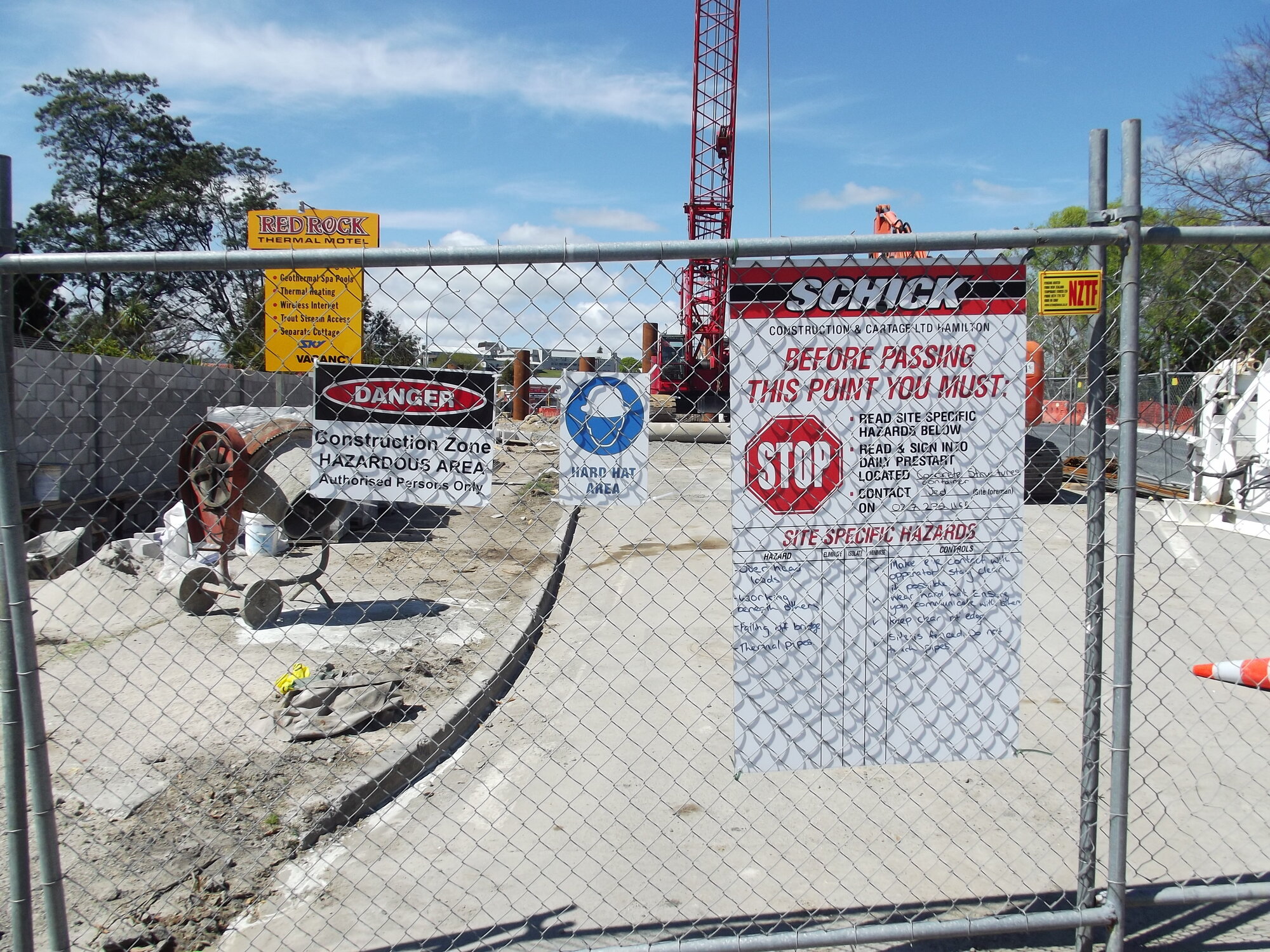Photograph of the Utuhina Bridge worksite, 2012