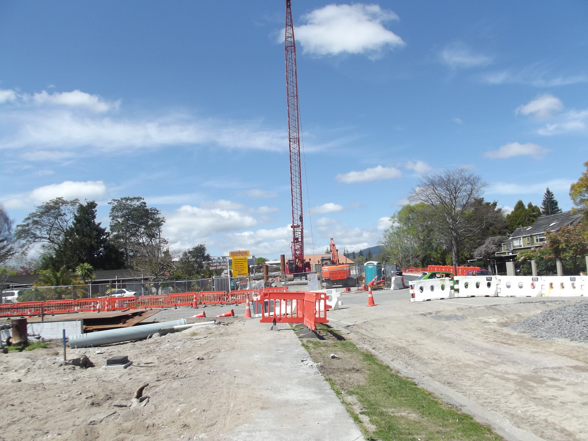 Photograph of the Utuhina Bridge worksite, 2012