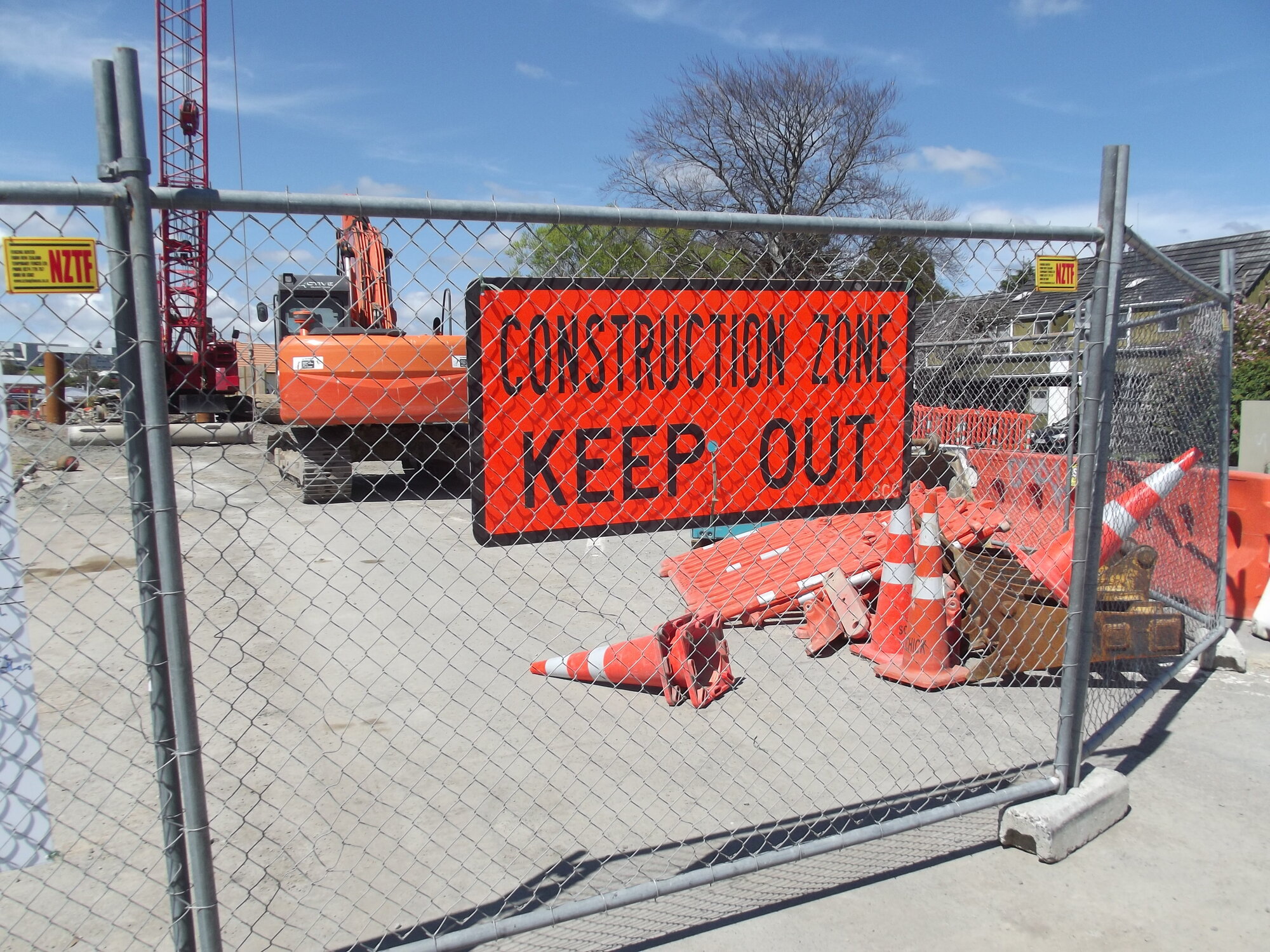 Photograph of the Utuhina Bridge worksite, 2012