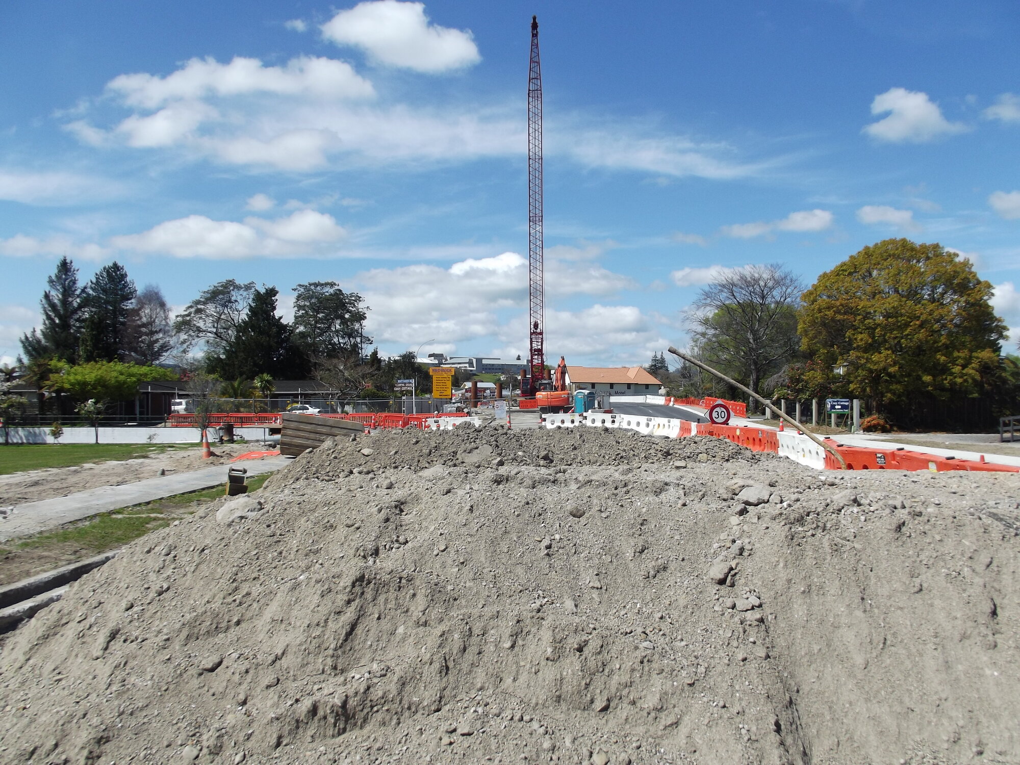 Photograph of the roadworks at the Utuhina Bridge, 2012