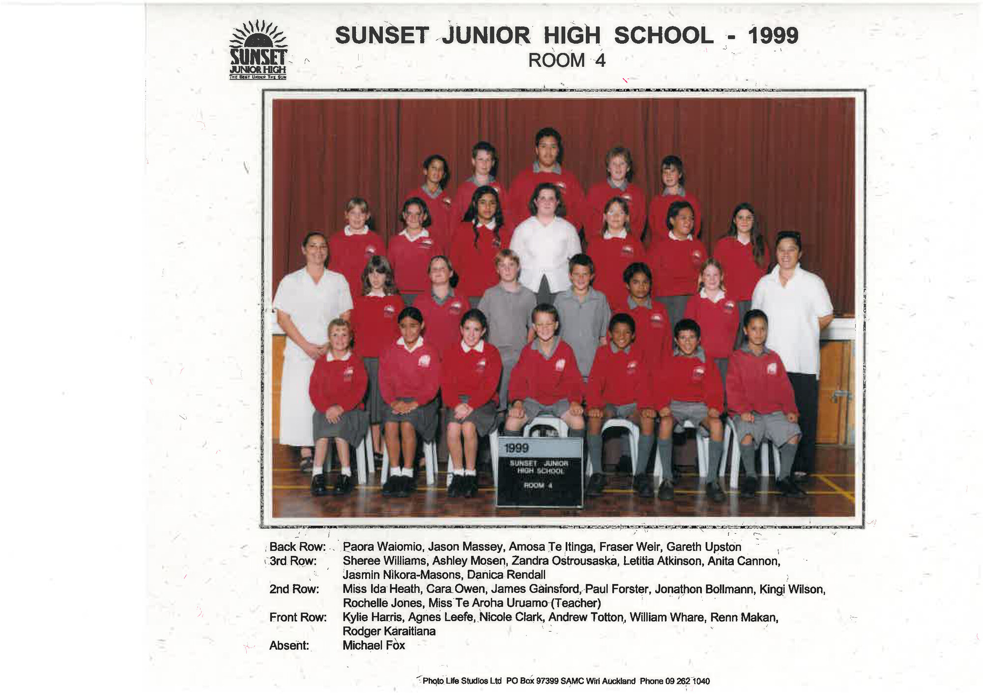 "Sunset Junior High School Room 4 1999"