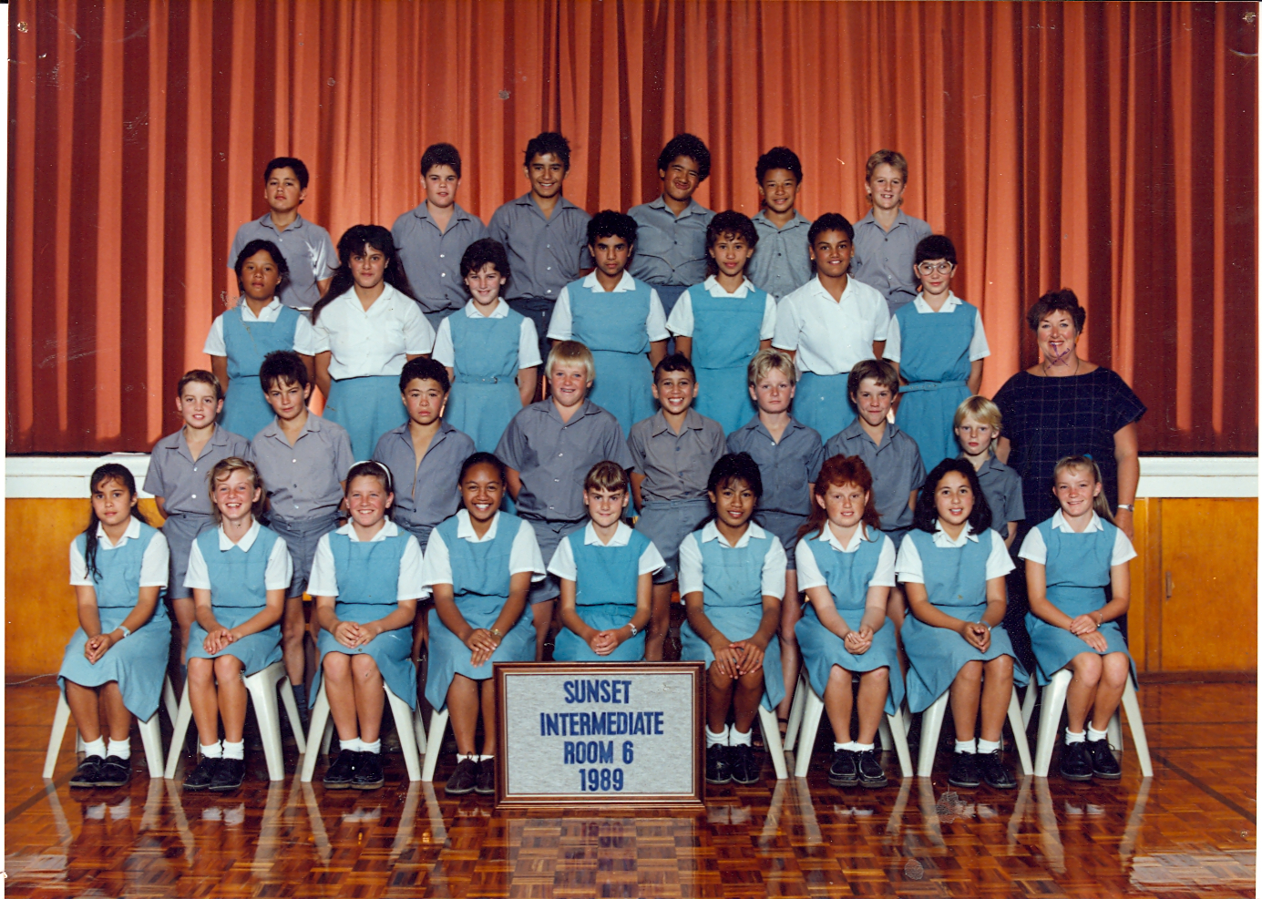 "Sunset Intermediate Room 6 1989"