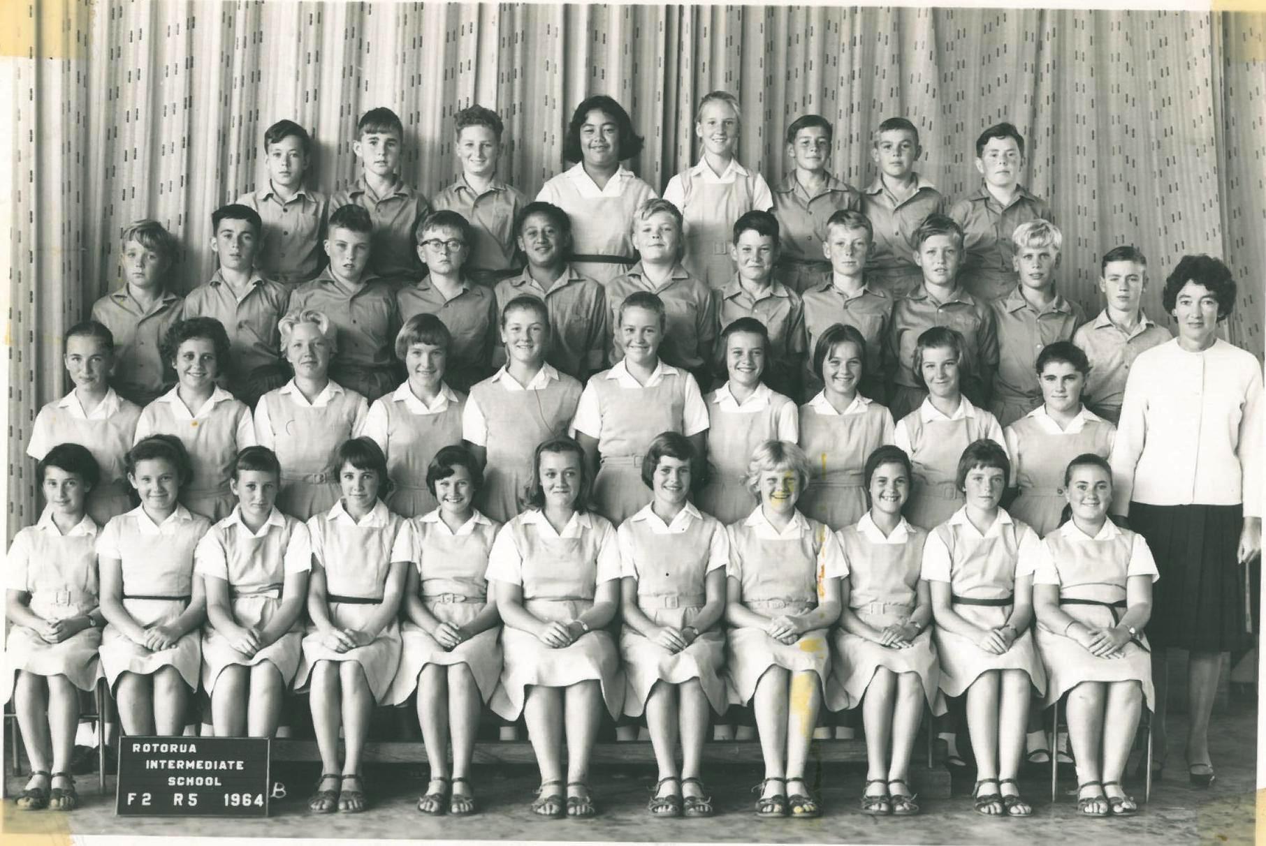 Photograph of Rotorua Intermediate School R5, Form 2