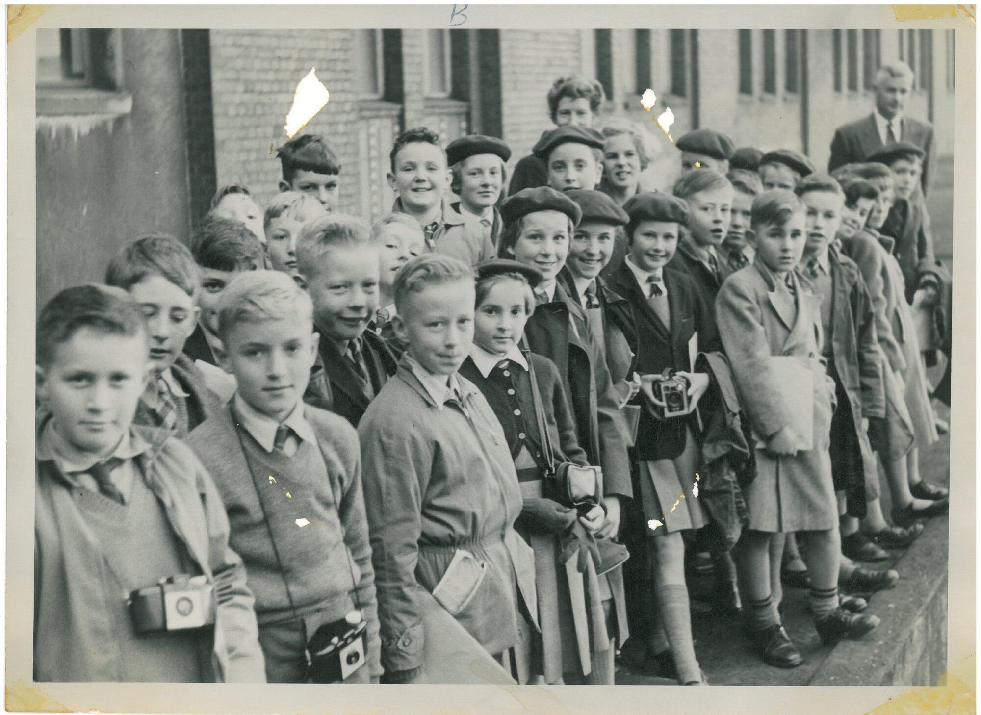 Photograph of Glenholme School Standard 4H on a school trip