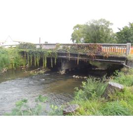 Photograph of the Utuhina Bridge looking towards Lake Road, 2012