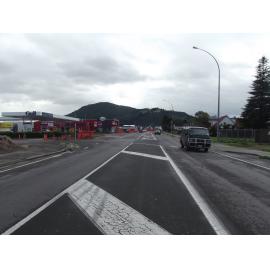 Photograph of the Lake Road rail bridge closed, 2012