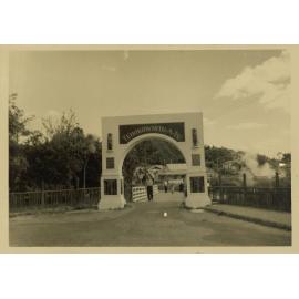 Photograph of the entrance to Whakarewarewa 