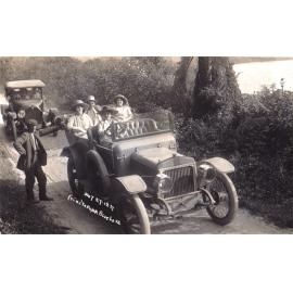 Postcard showing tourists at the Blue Lake (Tikitapu) 