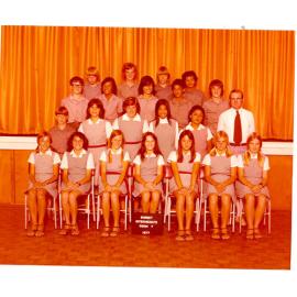 "Sunset Intermediate Room 7 1977"