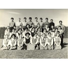 "Sunset Intermediate Form I 1962 Room 3"